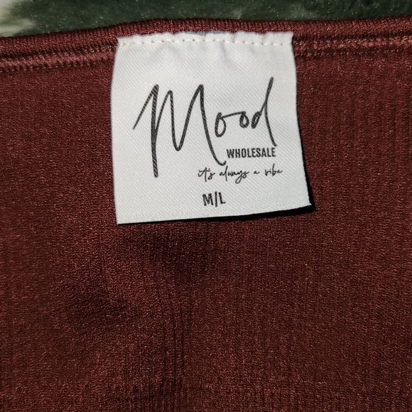 M/L Burgandy Ribbed Set - Picture 7 of 9